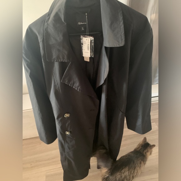 Oversized Trench Coat - Picture 2 of 3